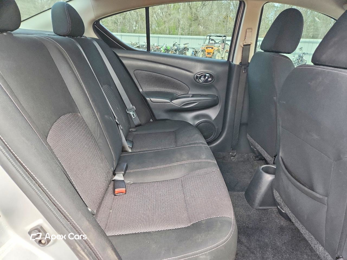 Nissan Versa 2019