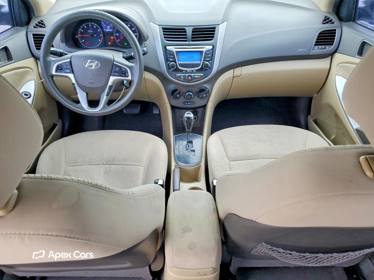 Hyundai Accent 2012