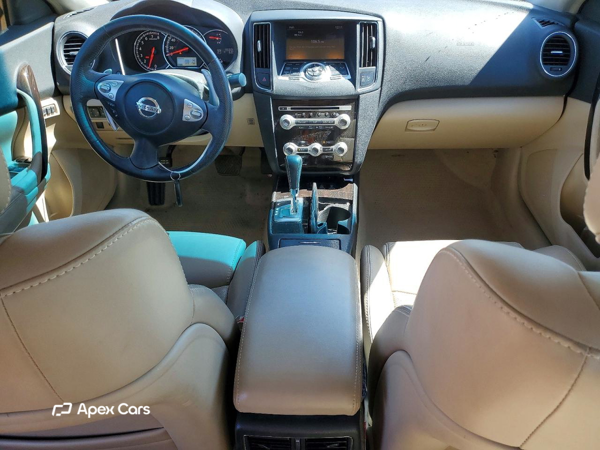 Nissan Maxima 2012