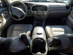 Toyota Sequoia 2004
