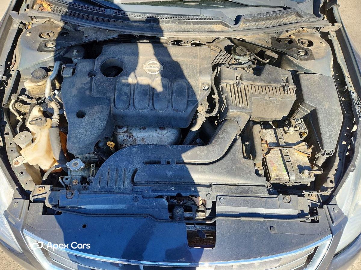 Nissan Altima 2012