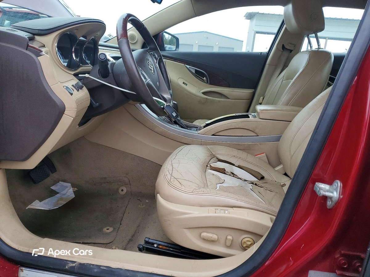 Buick LaCrosse 2011