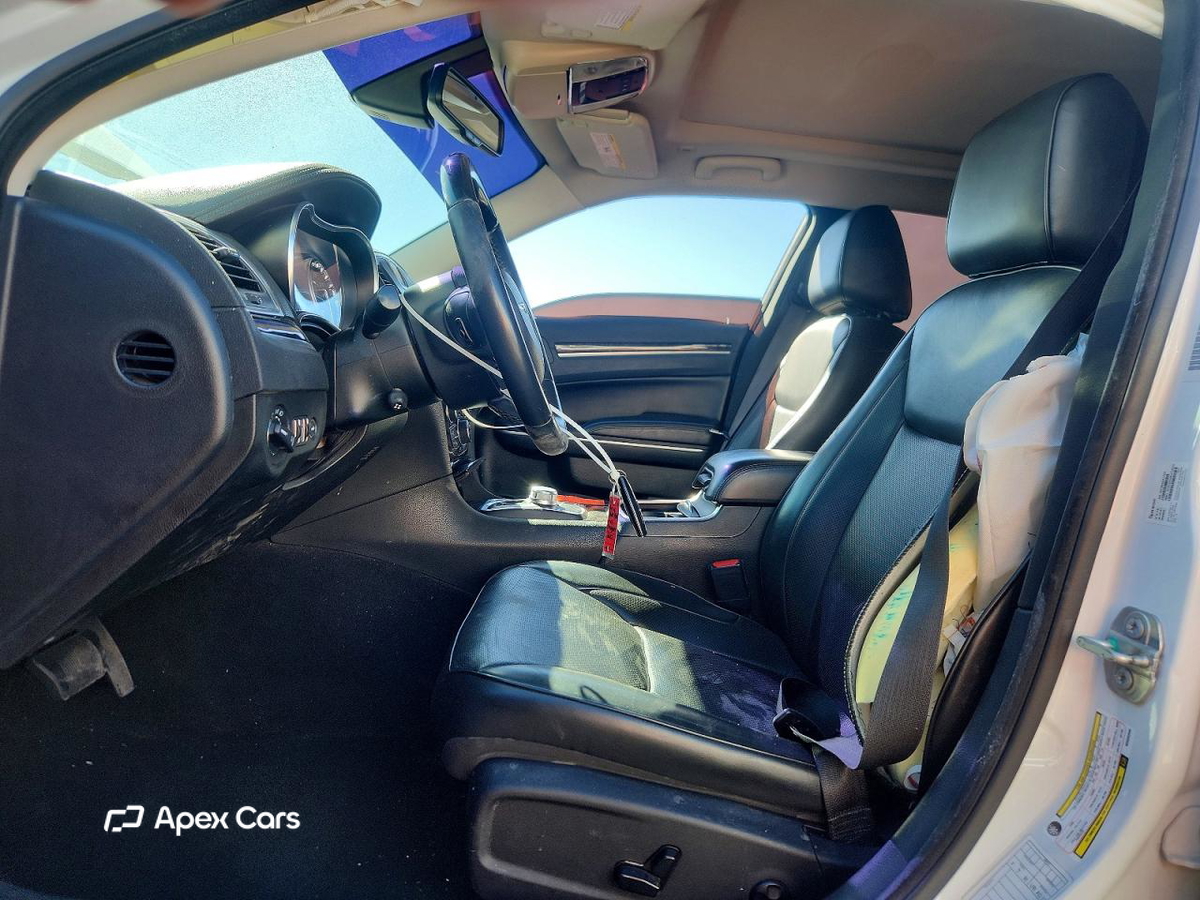 Chrysler 300 2019