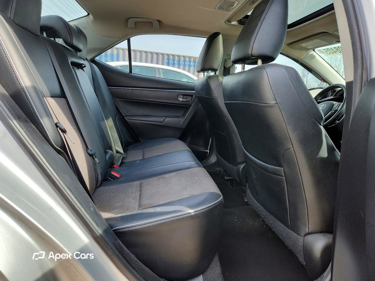Toyota Corolla 2015