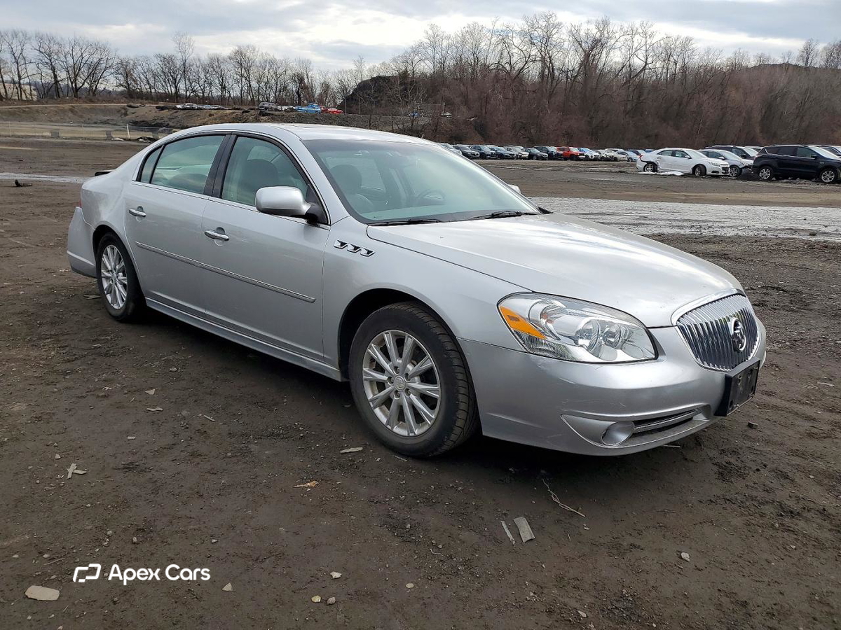 Buick Lucerne 2011