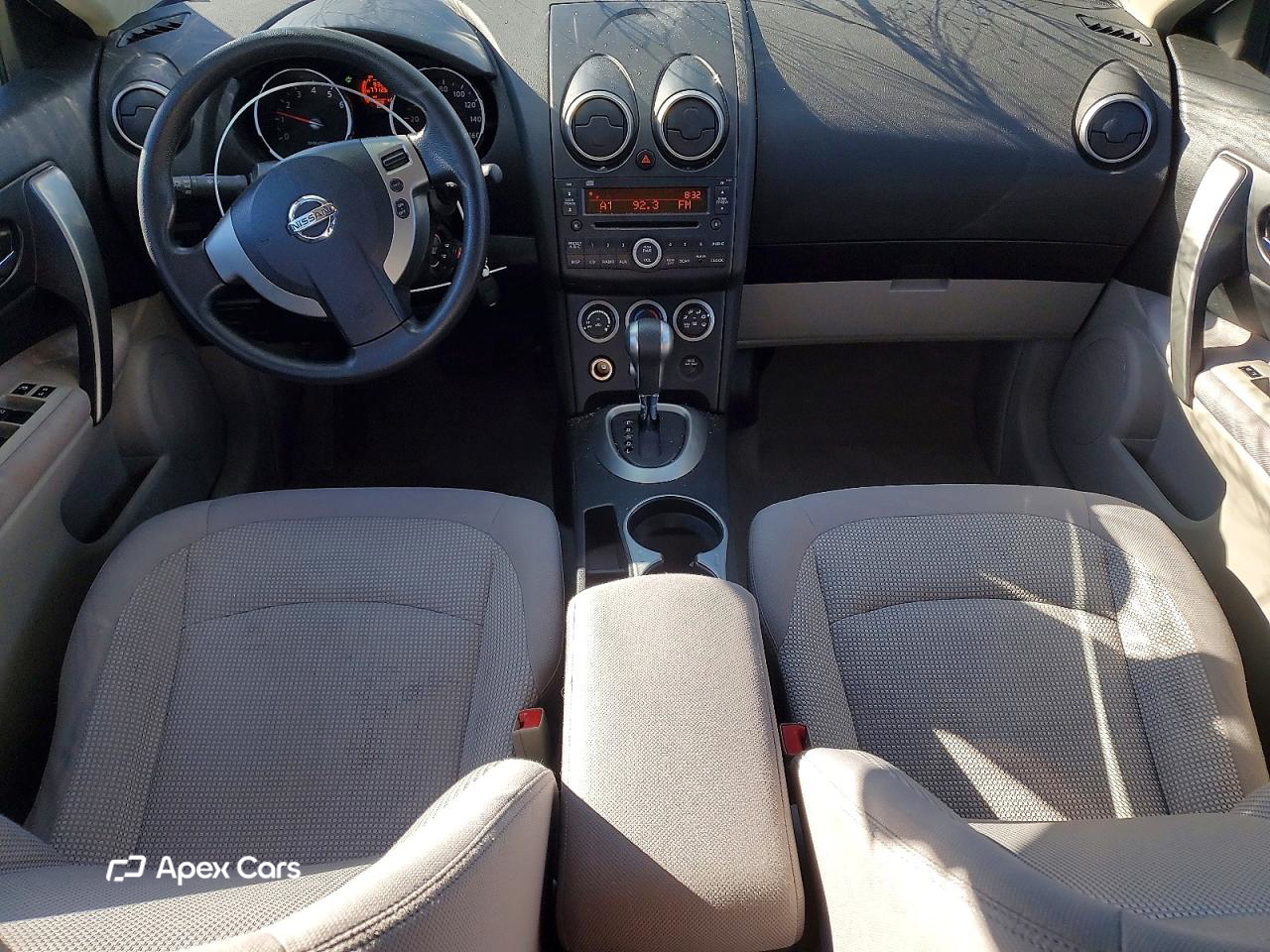 Nissan Rogue 2010