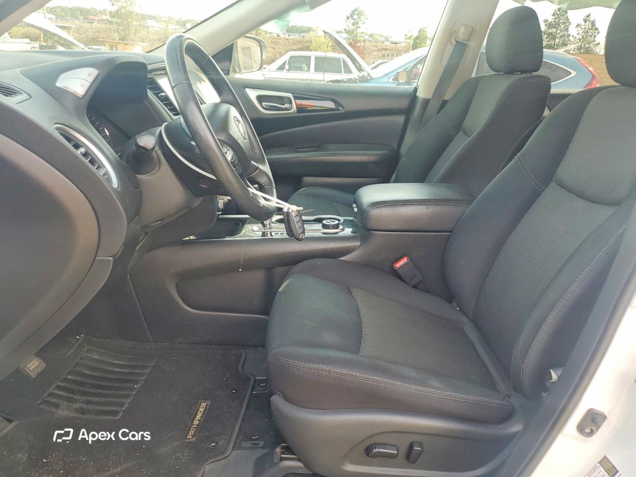 Nissan Pathfinder 2019