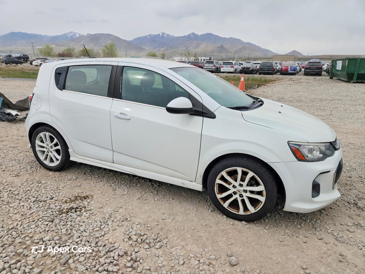 Chevrolet Sonic 2018
