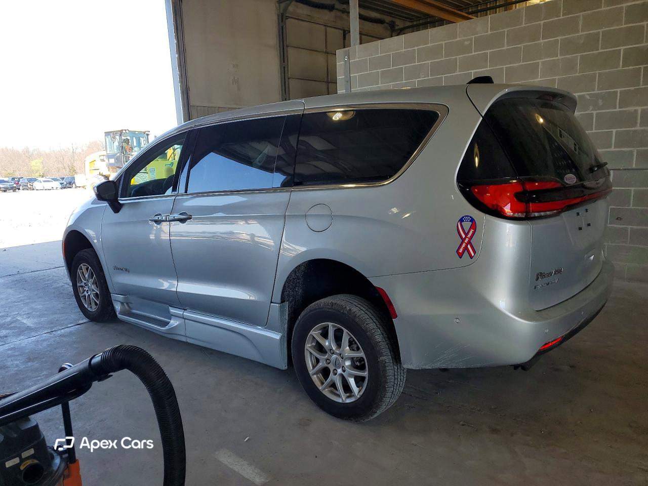 Chrysler Pacifica 2023