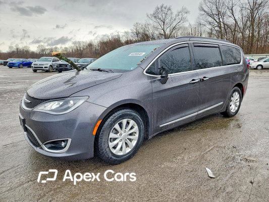 Chrysler Pacifica 2017 - Zdjęcie 1 z 14
