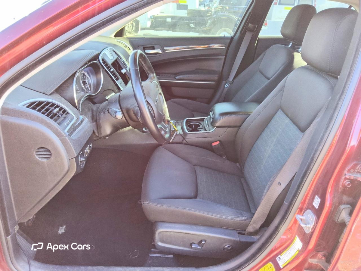 Chrysler 300 2019