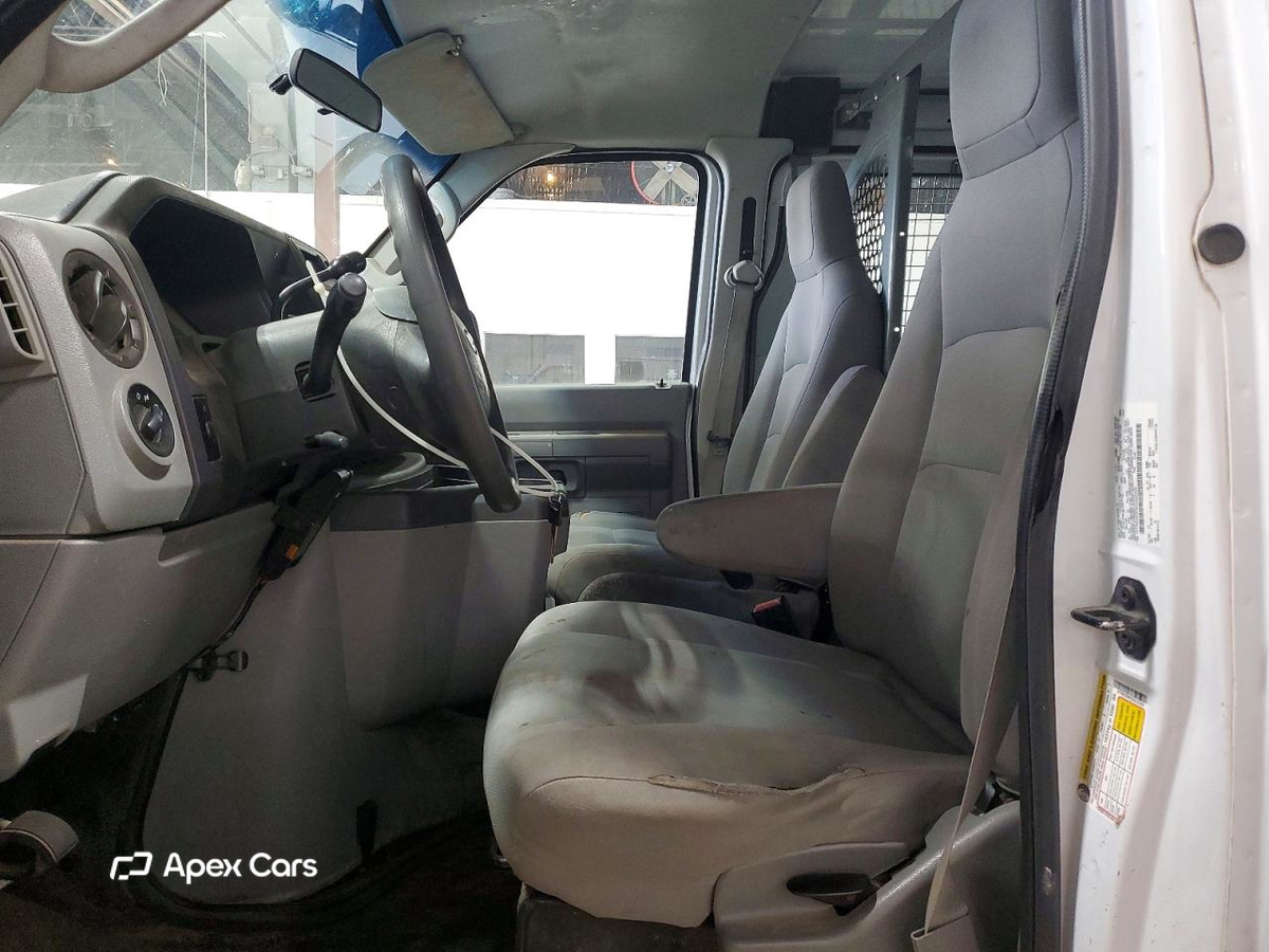 Ford Econoline 2012