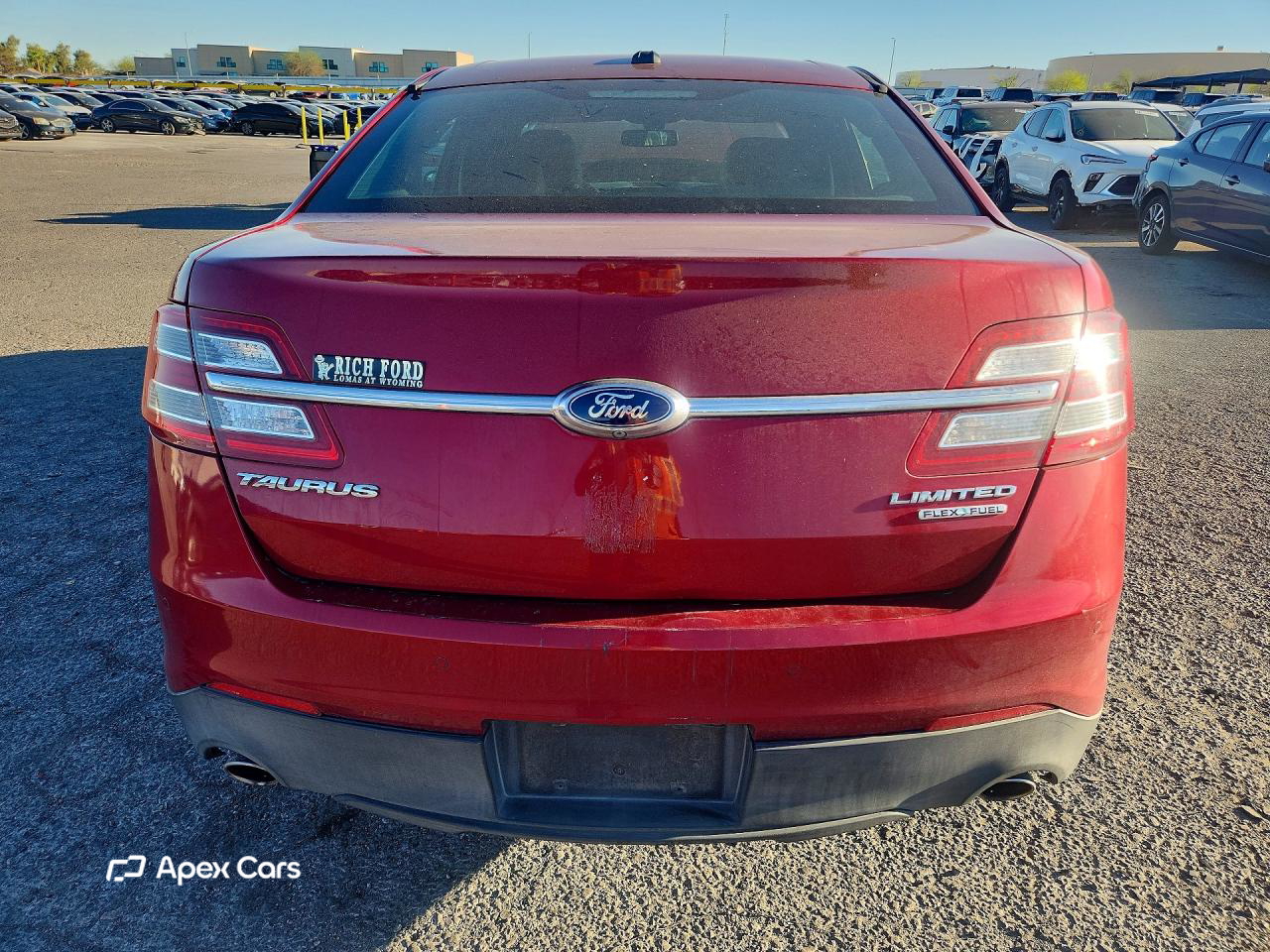 Ford Taurus 2015