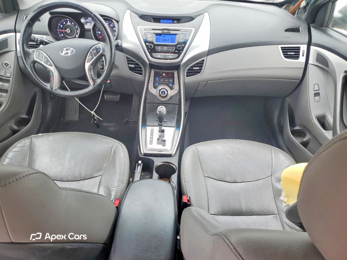 Hyundai Elantra 2013