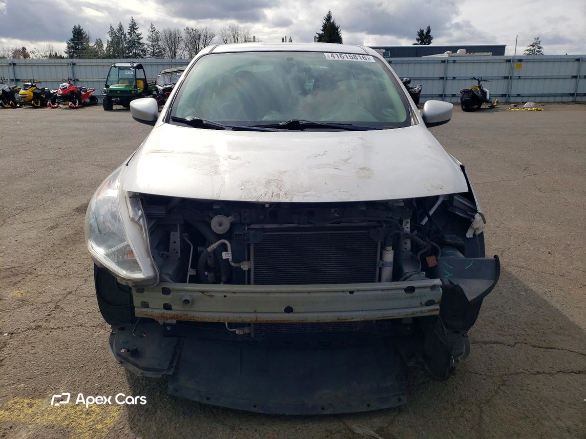 Nissan Versa 2018