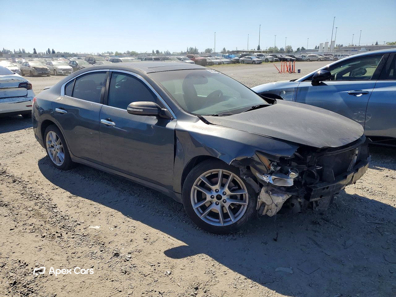 Nissan Maxima 2011