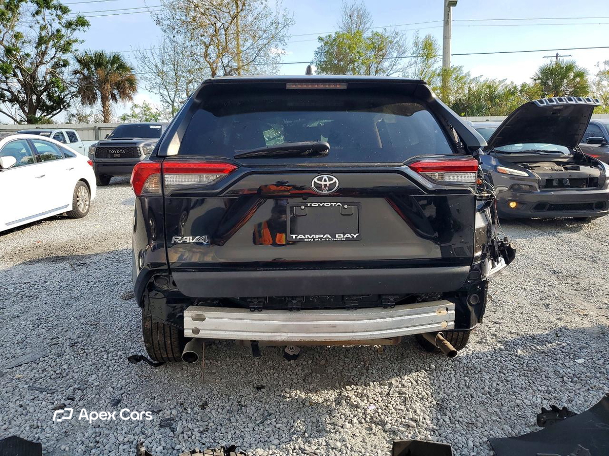 Toyota RAV 4 2021