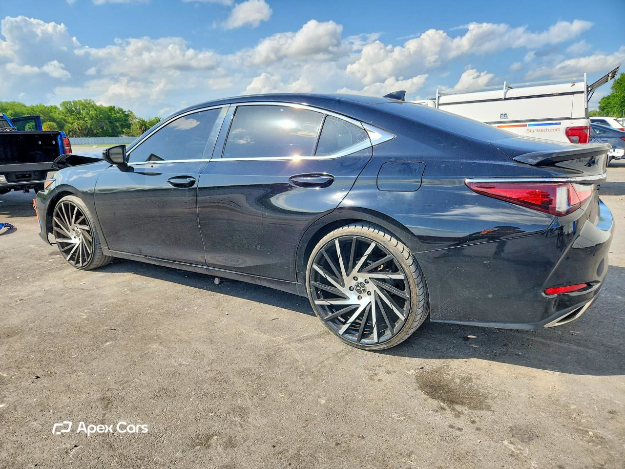Lexus ES 2019