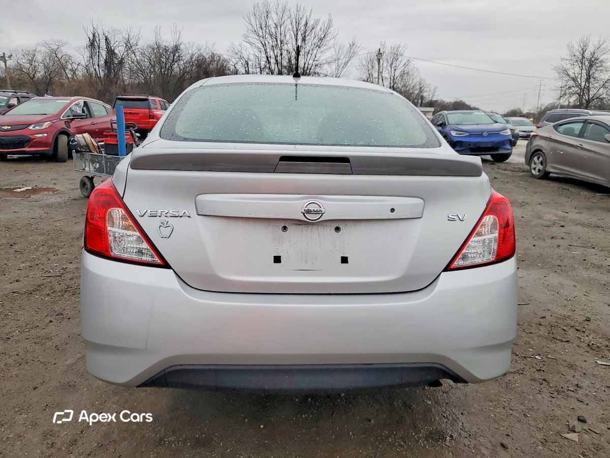 Nissan Versa 2017