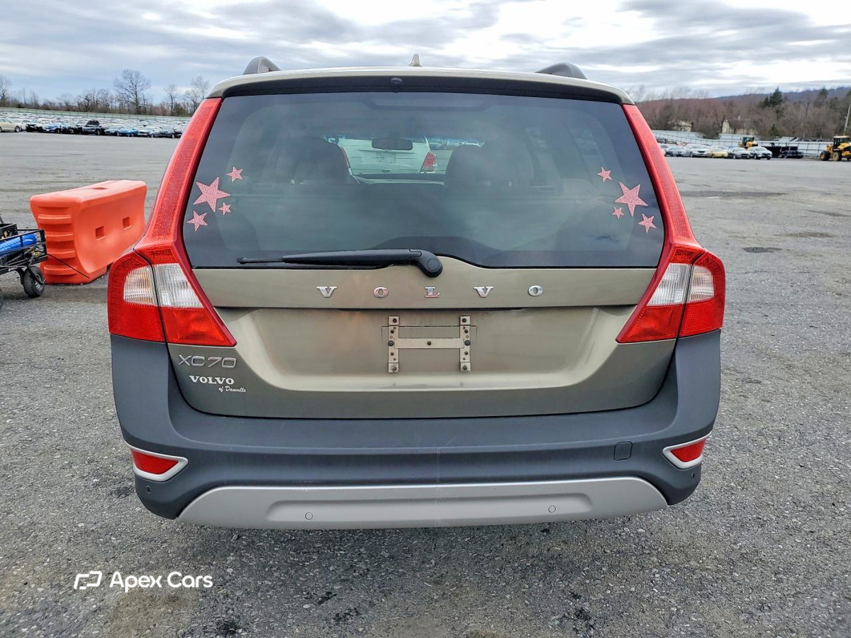 Volvo XC70 2011