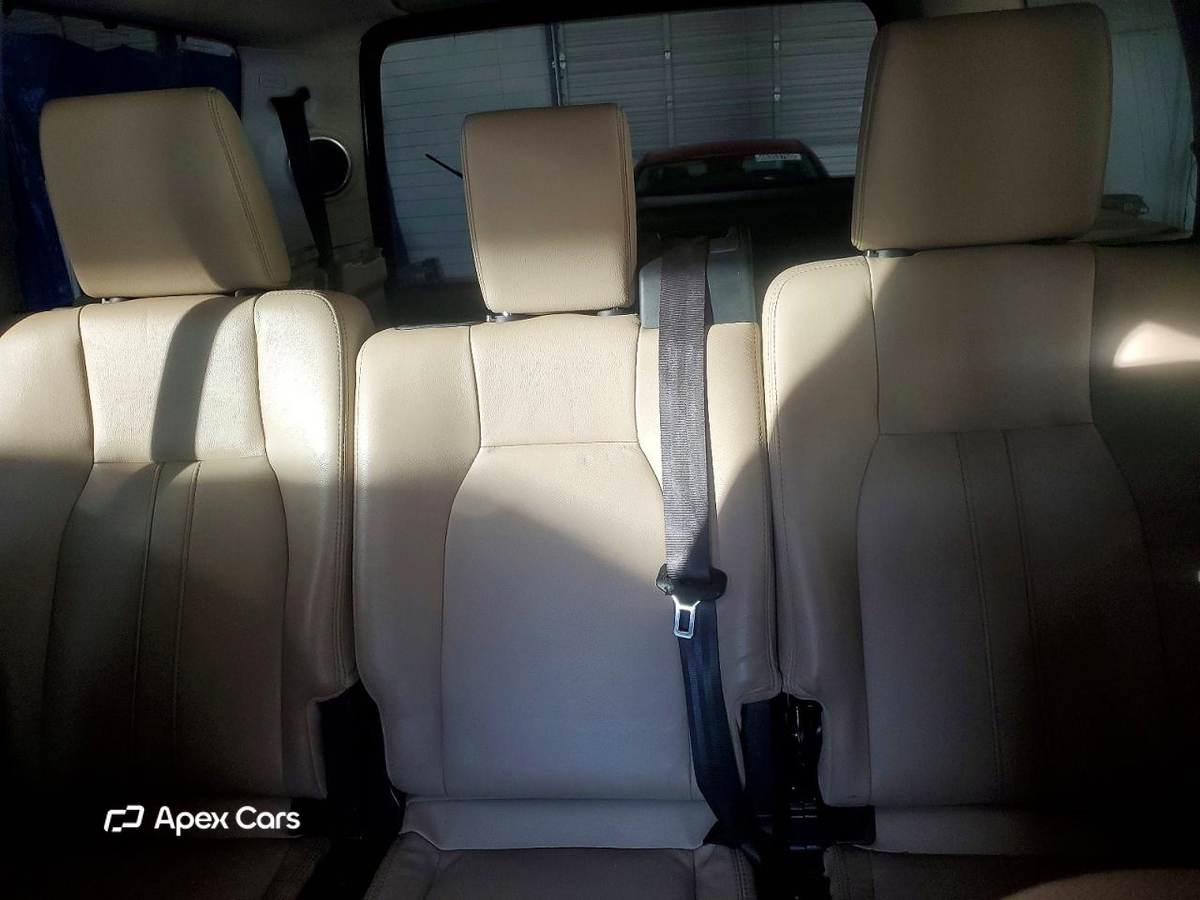 Land Rover LR4 2016
