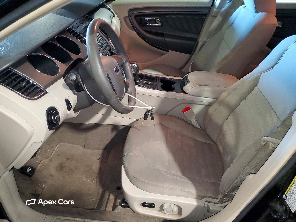 Ford Taurus 2010