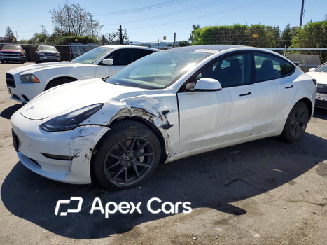 Tesla Model 3 2021 - Image 1 of 13
