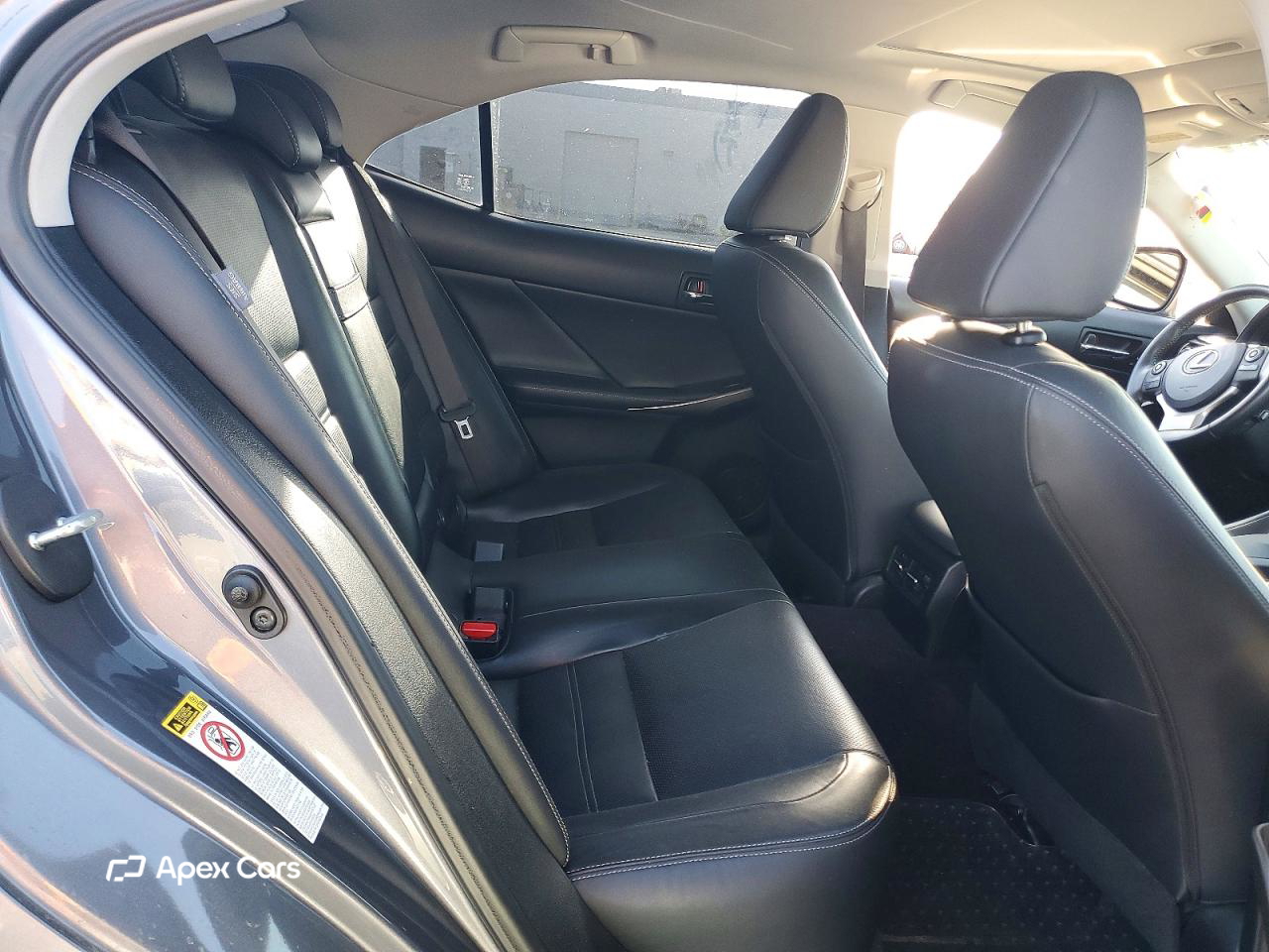 Lexus IS 2014