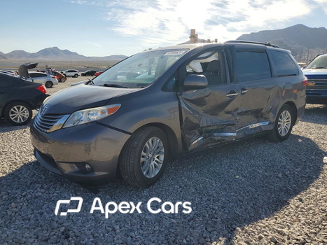 Toyota Sienna 2015 - Image 1 of 12