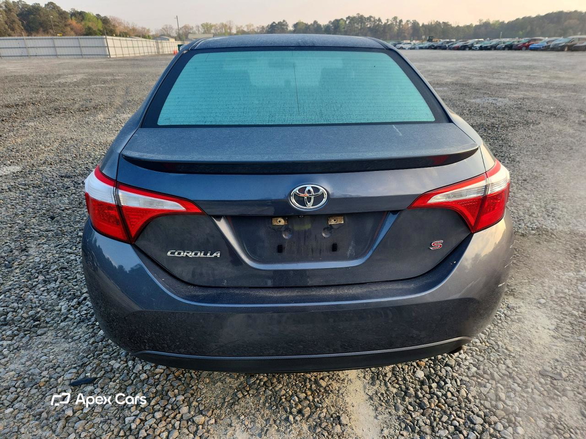Toyota Corolla 2015