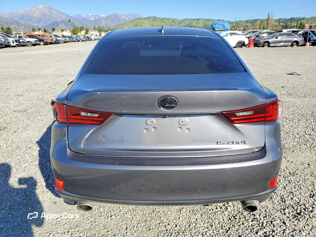 Lexus IS 2016