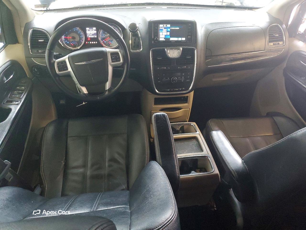 Chrysler Voyager 2015