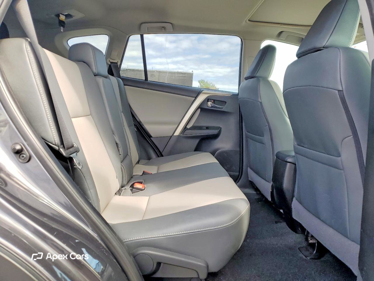 Toyota RAV 4 2015