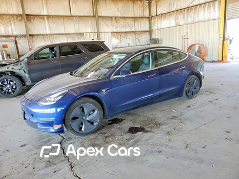 Tesla Model 3 2020 - Zdjęcie 1 z 13