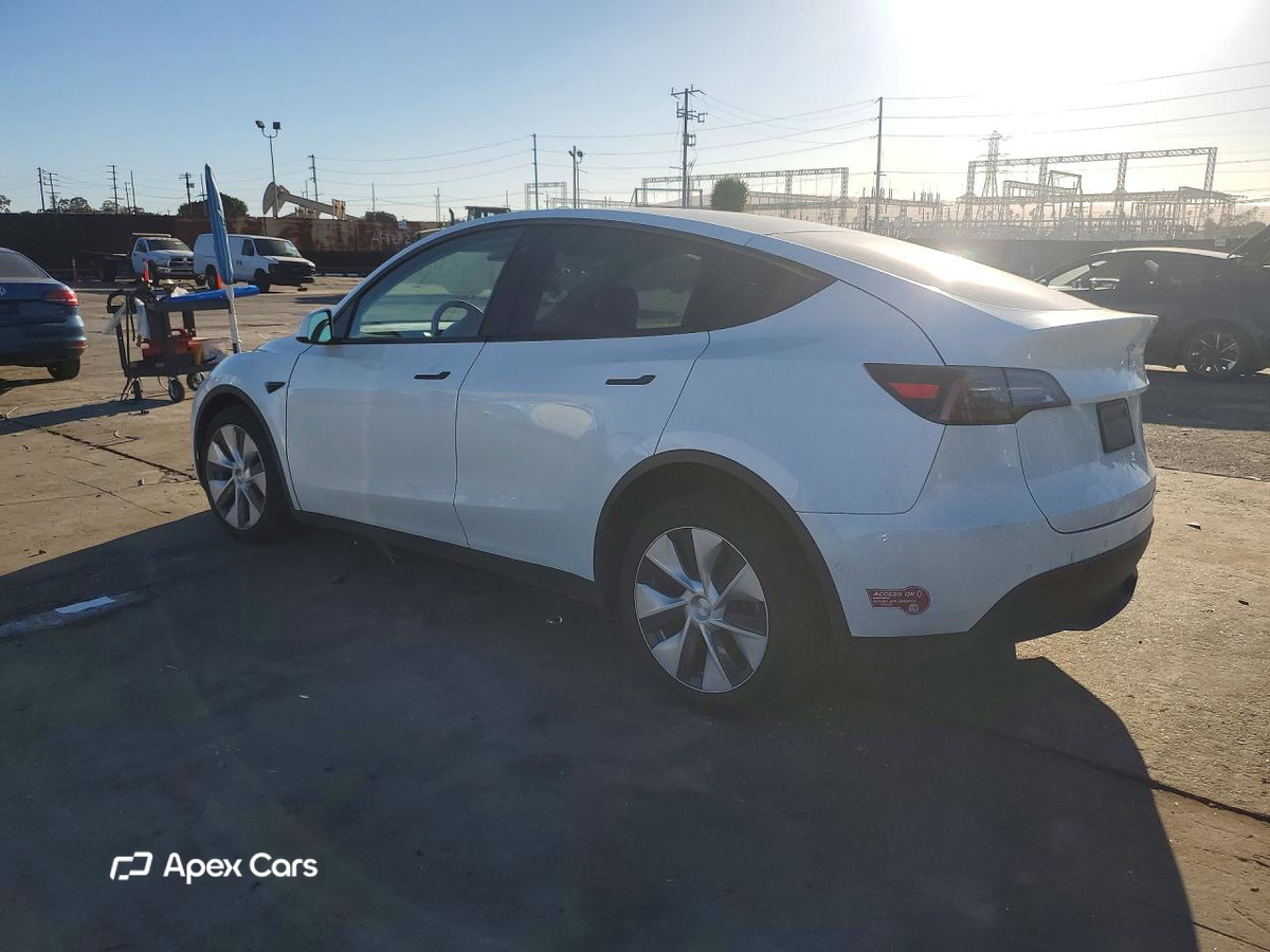 Tesla Model Y 2021