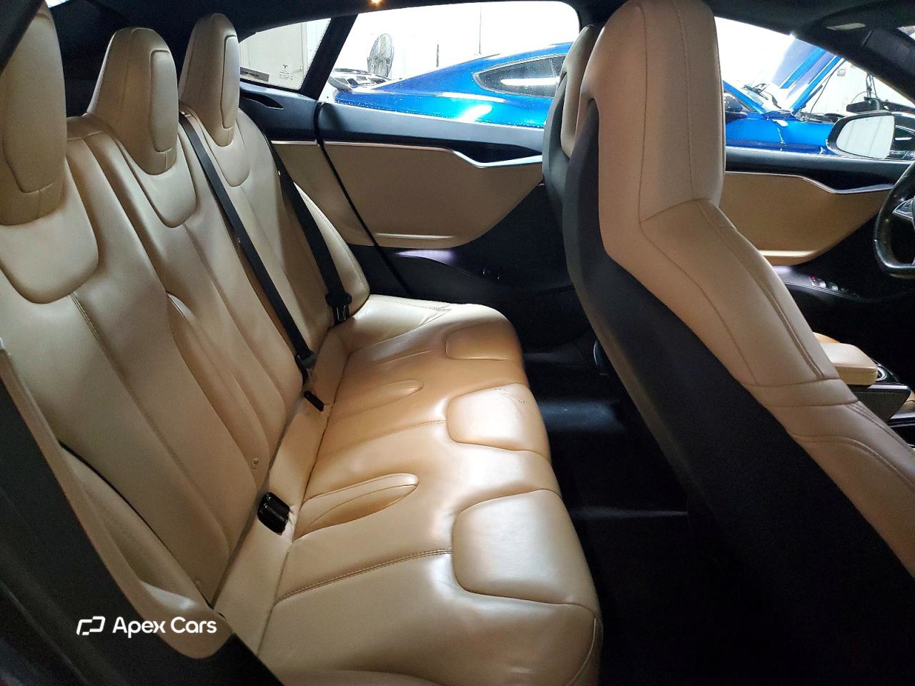 Tesla Model S 2015