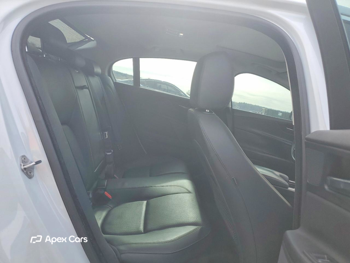 Jaguar XE 2017