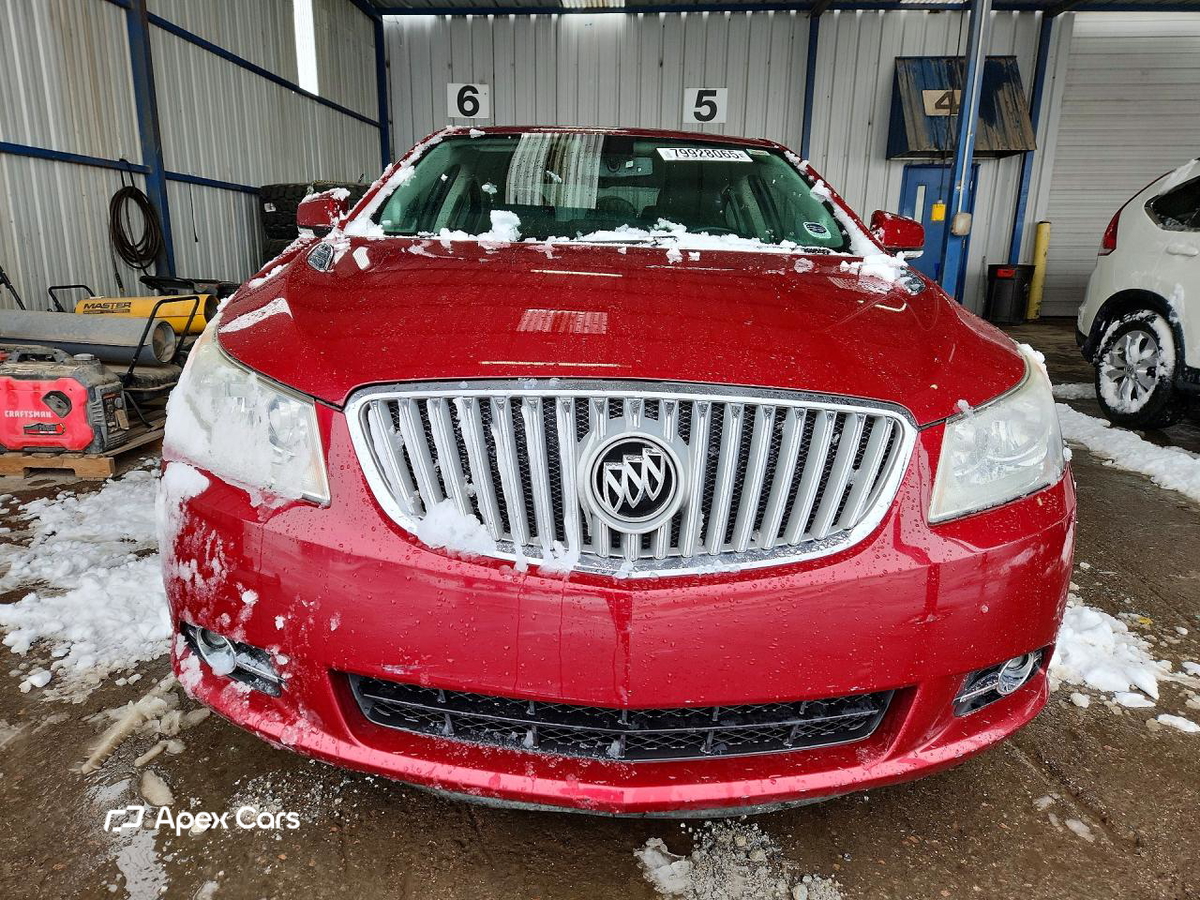 Buick LaCrosse 2011