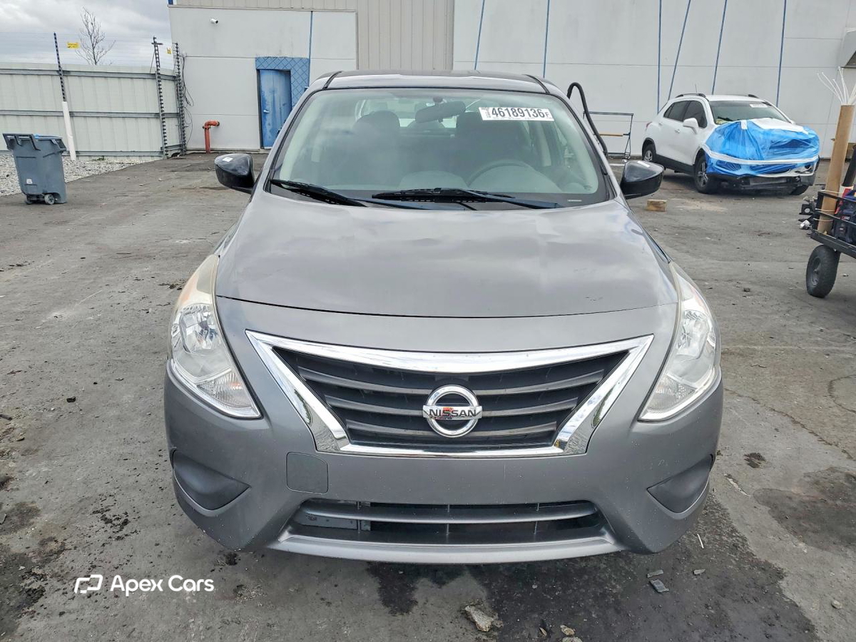 Nissan Versa 2016