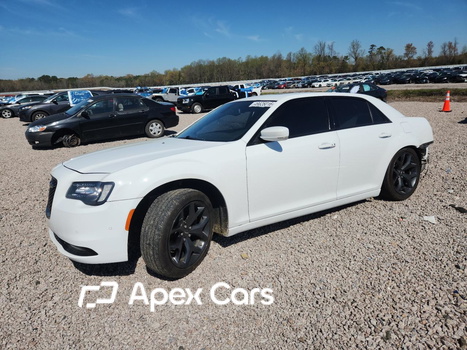 Chrysler 300 2022 - Image 1 of 14