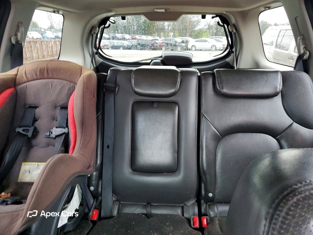 Nissan Pathfinder 2011
