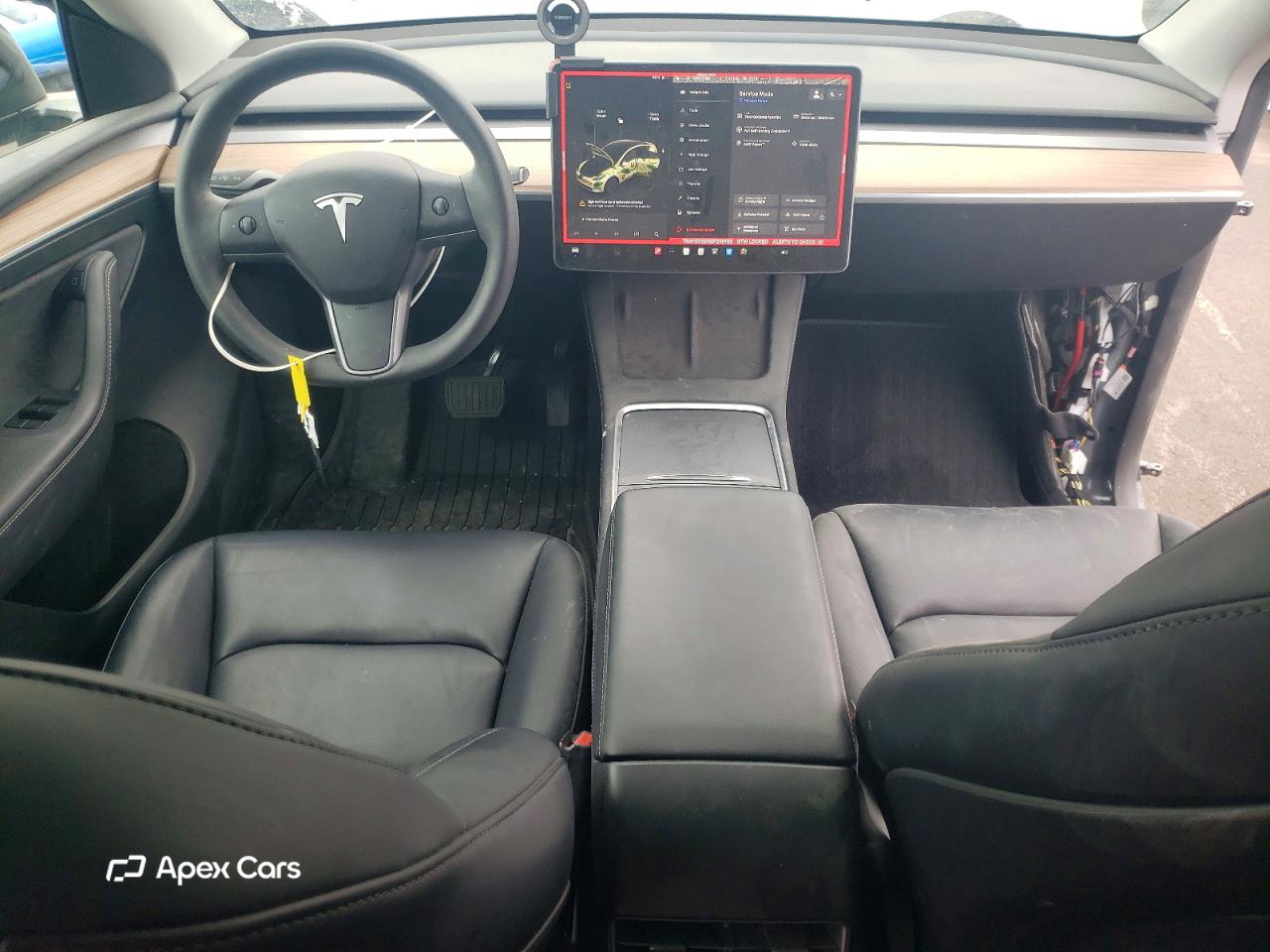 Tesla Model Y 2025