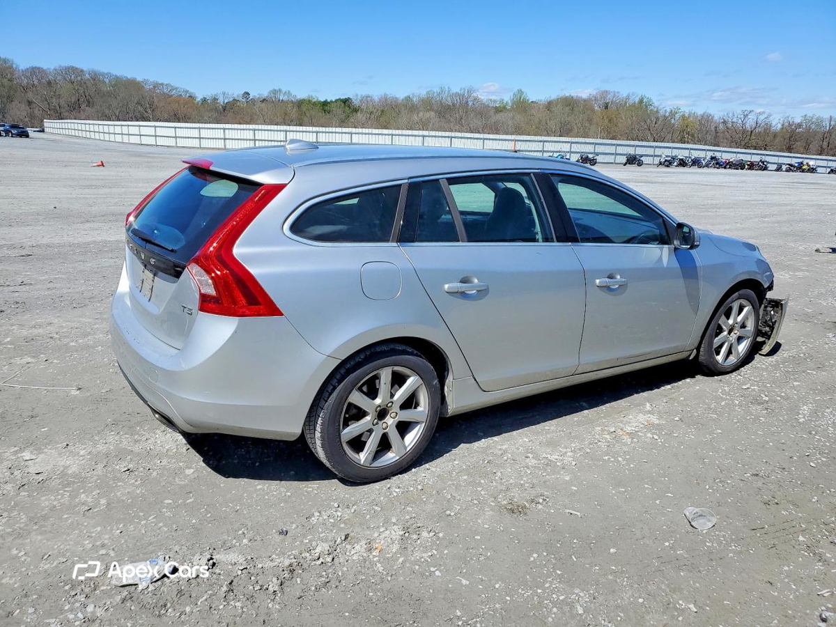 Volvo V60 2016