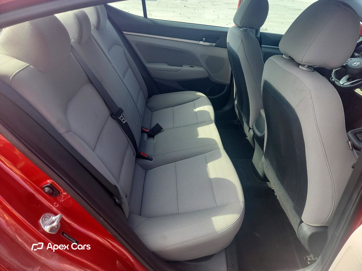 Hyundai Elantra 2020