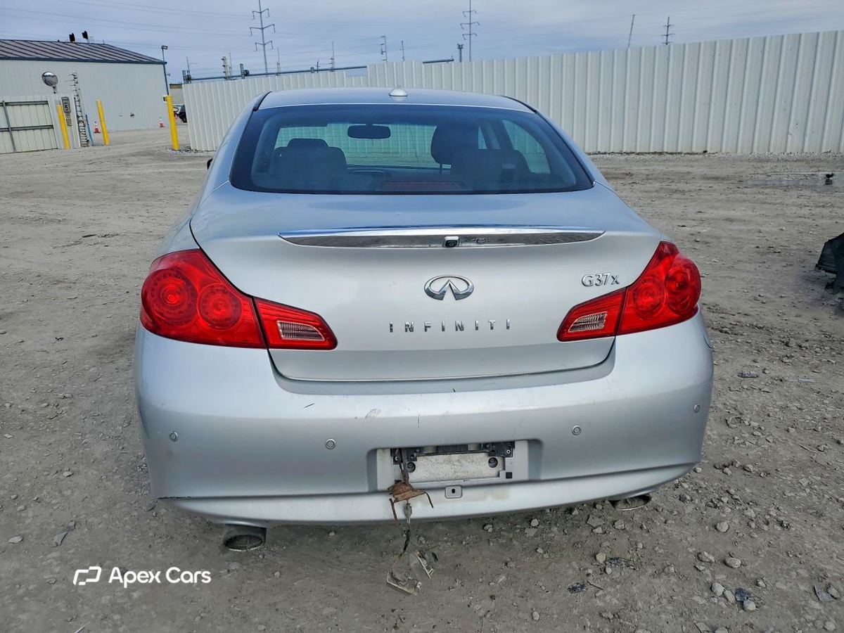 Infiniti G 2013