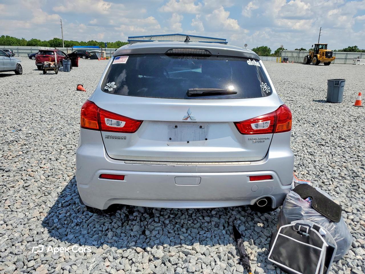 Mitsubishi Outlander 2012