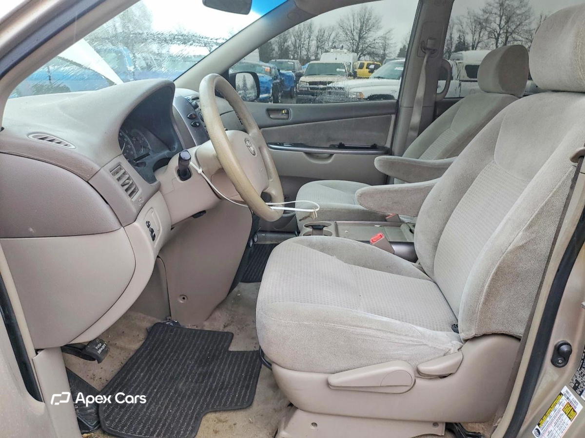Toyota Sienna 2010