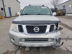 Nissan Pathfinder 2011