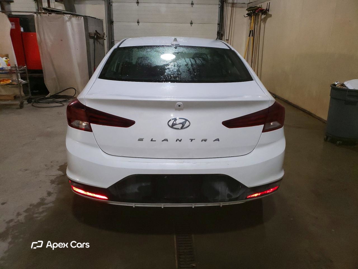Hyundai Elantra 2020