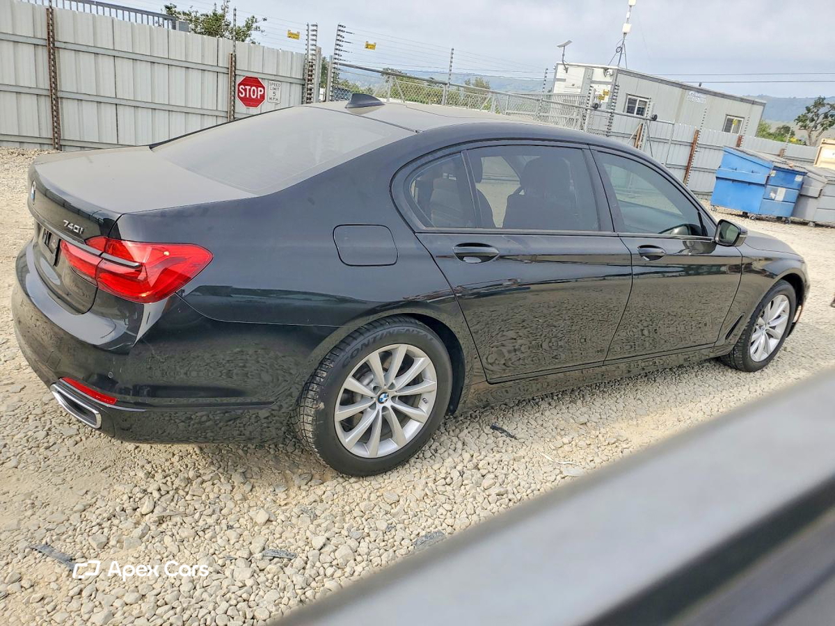 BMW Series 7 2016